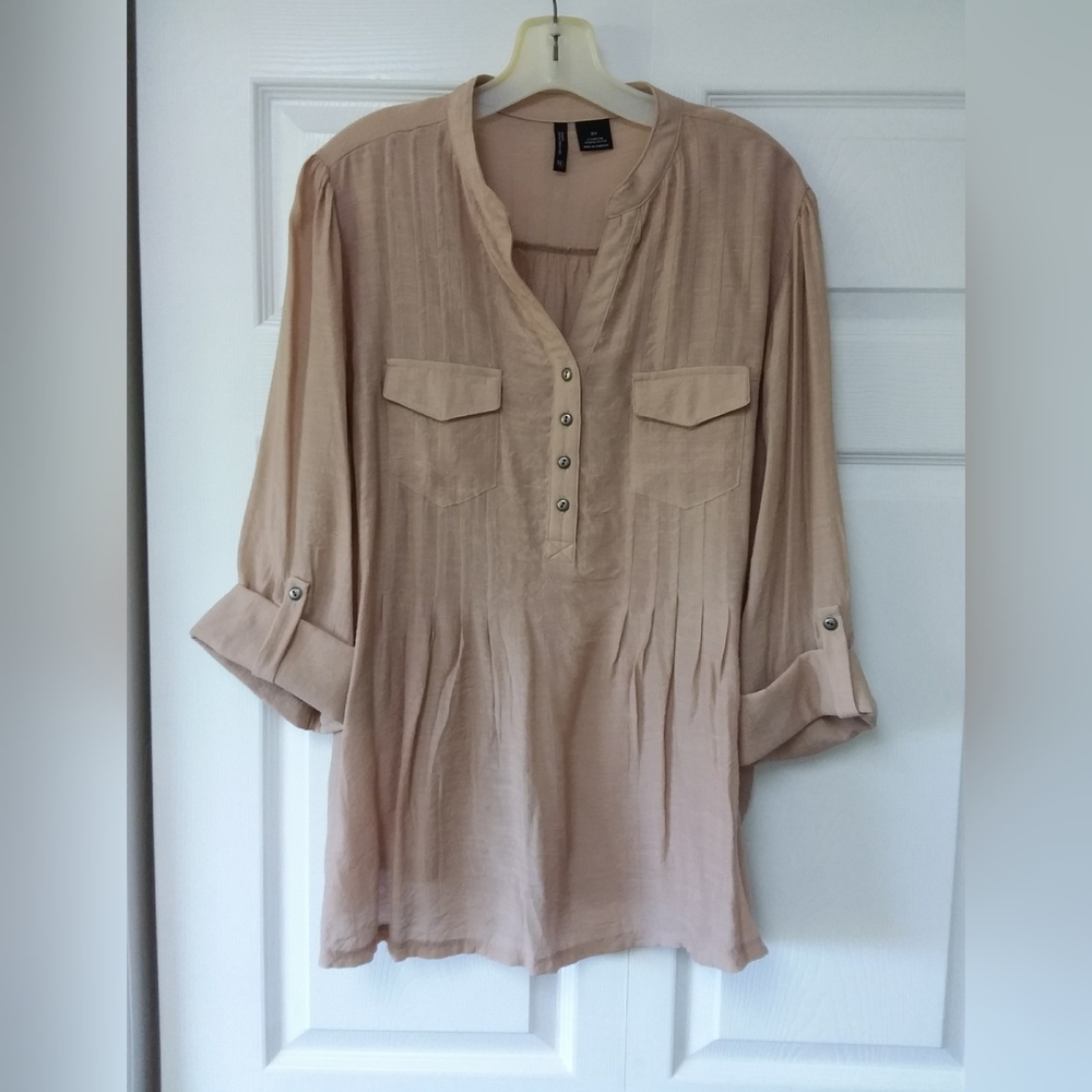 Beige Button-Up Blouse - Picture 3 of 6